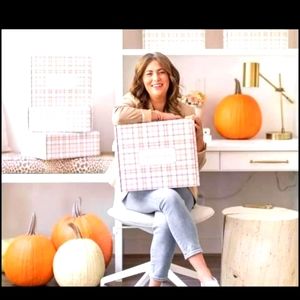 Jilly box - 2 items from fall 2021 box